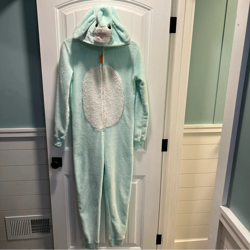Kohls SO Juniors Light Green Bunny Onesie Pajama‎ Costume. Size Small.
